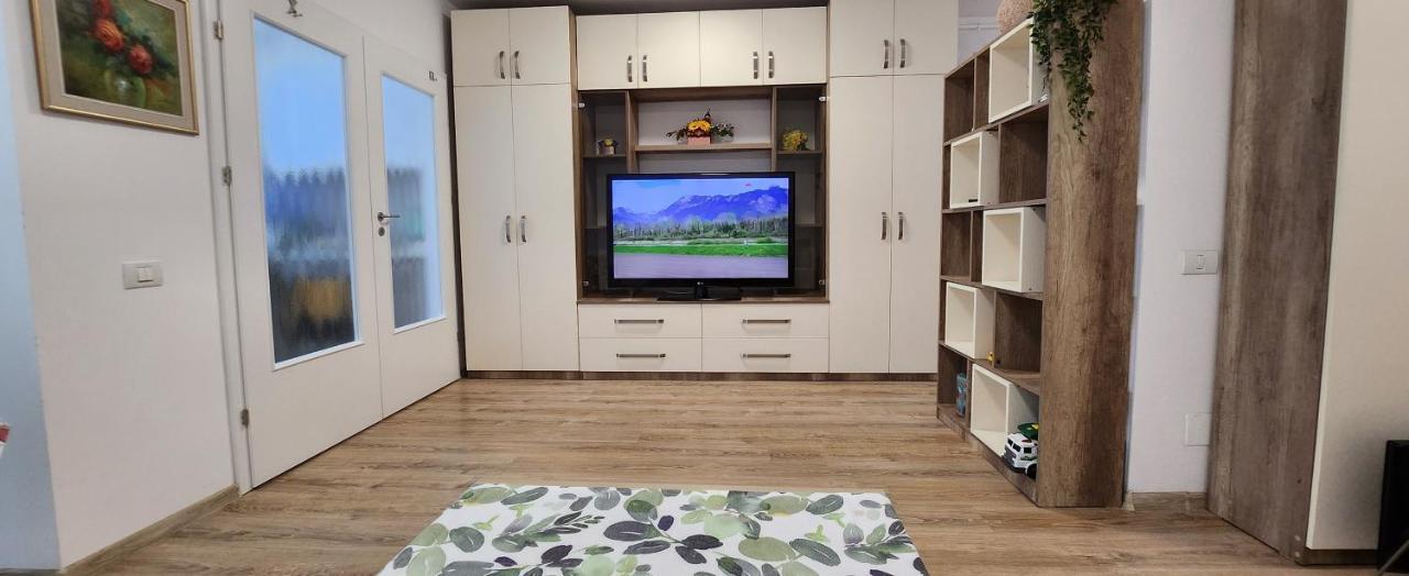 Butterfly Apartment ทิมิชัวรา ภายนอก รูปภาพ